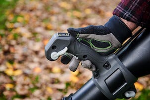 Ryobi Akkukäyttöinen lehtipuhallin RY36BPXA-0