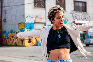 Trådlösa hörlurar Sony WF-XB700