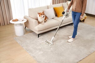 Dreame R10 batteridrevet skaftstøvsuger med LED