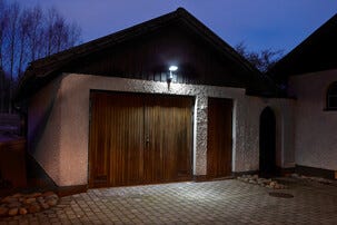 Northlight utelys med solcelle og bevegelsessensor