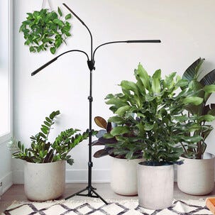 3-armet plantebelysning LED med justerbart stativ, svart