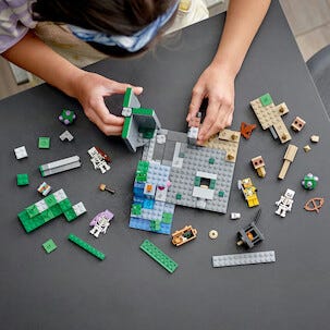 LEGO Minecraft Skelettgrottan 21189, från 8 år