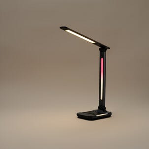 Exibel RGB skrivebordslampe med trådløs lader, dimbar