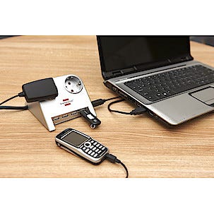 Jatkojohto ja usb-hubi