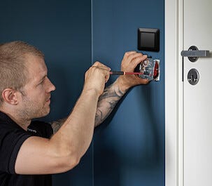 ELKO RS bryter 1-pol/trapp, svart