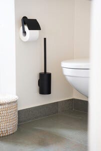Smedbo DOT selvklebende toalettpapirholder med lokk