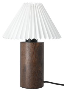 Bordslampa i trä med plisserad lampskärm Northlight