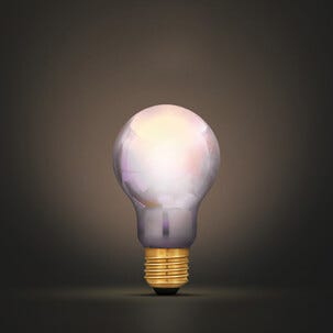 Normallampa Pearl LED E27 4 W 470 lm, 3 ljuslägen