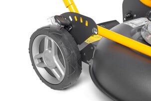 Stiga Multiclip 47 S självgående gräsklippare bensin, 45 cm