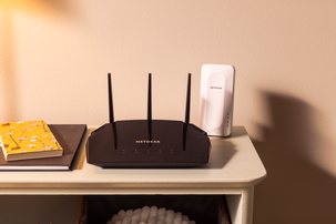 Netgear Router WiFi 6, AX1800, RAX10