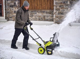 Ryobi snöslunga RY36STX45A-140, batteridriven