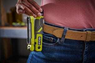 Ryobi RLI4-0 inspektionslampa 4 V USB, magnet och klämma