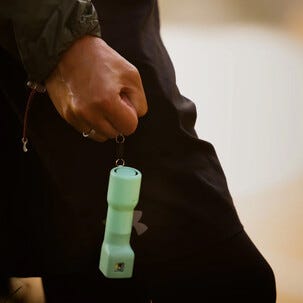 Plegium Combo försvarsspray med siren, 130 dB