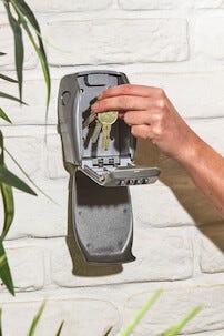Masterlock nøkkelskap med kodelås, veggmontert