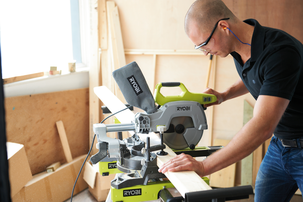 Ryobi EMS216L Kap- och geringssåg 1500 W