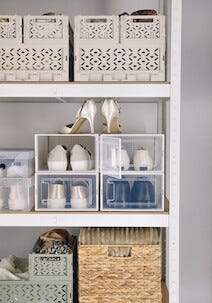 Pinottava kenkälaatikko, jossa luukku, 4 kpl